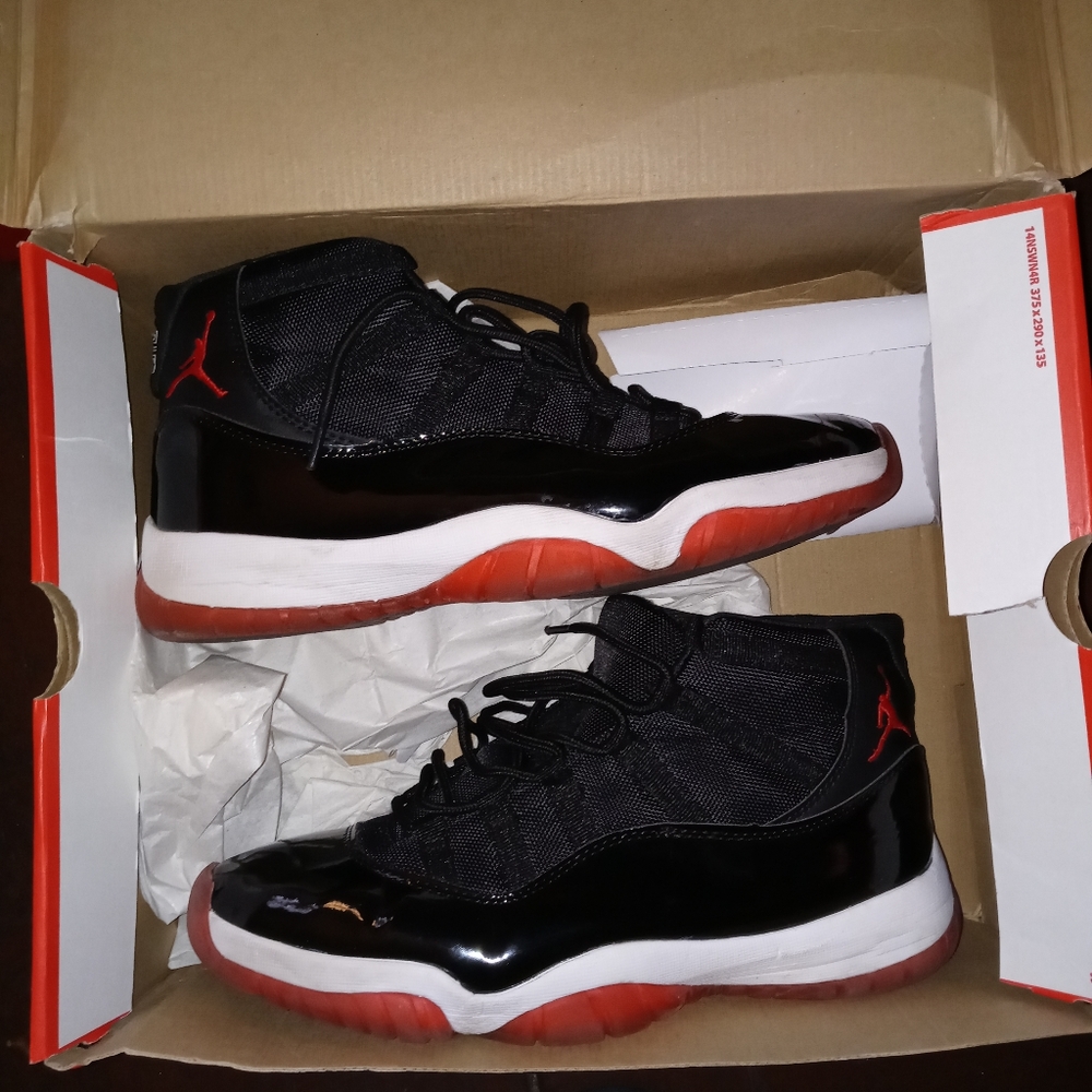 Jordan bred 11s